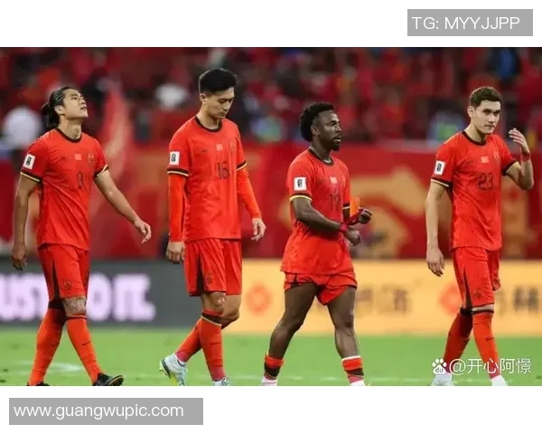 海港队抵达泰国备战亚冠李帅刘若钒加布里埃尔因伤缺阵