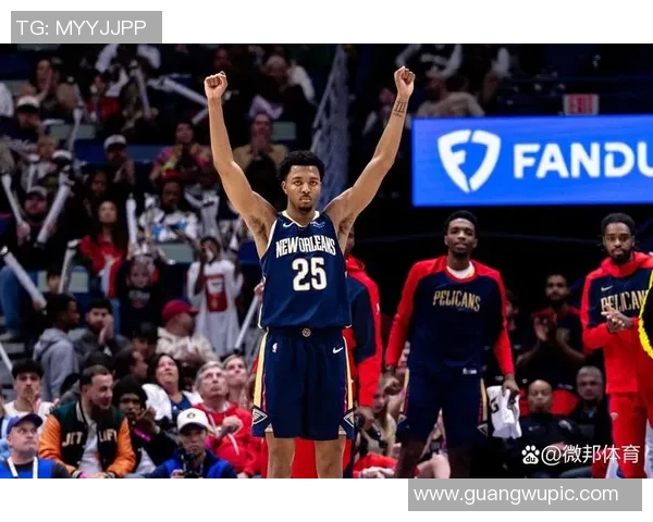 墨菲表现抢眼15投7中贡献21分3篮板4助攻三分球命中率高达375